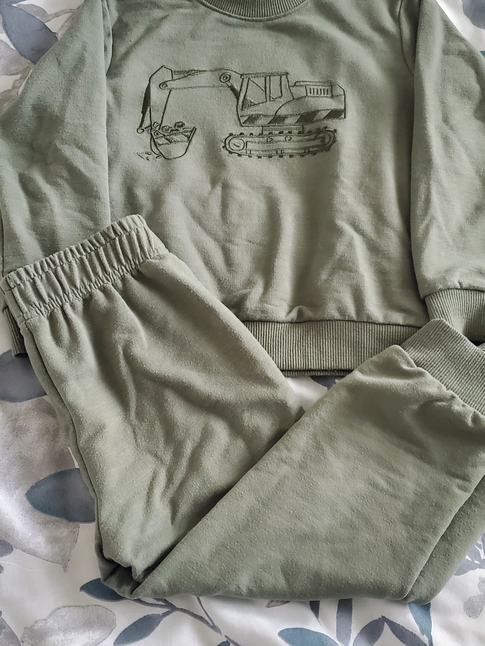 Pekkle Toddler Boys 2-Piece Sweatsuit | Construction Excavator Set | Size 3T|